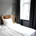 Boutique Sp34 Hotel 4*